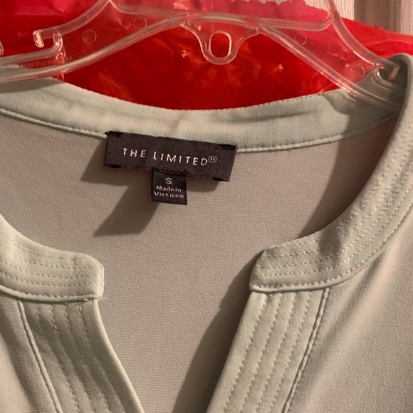 light green blouse, never worn - Picture 3 of 3